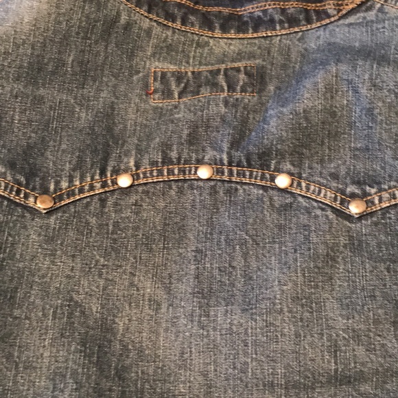 Old Navy woman’s jean jacket. Size Medium. - Picture 8 of 8